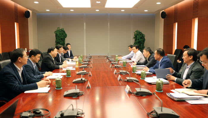 双方会谈.jpg
