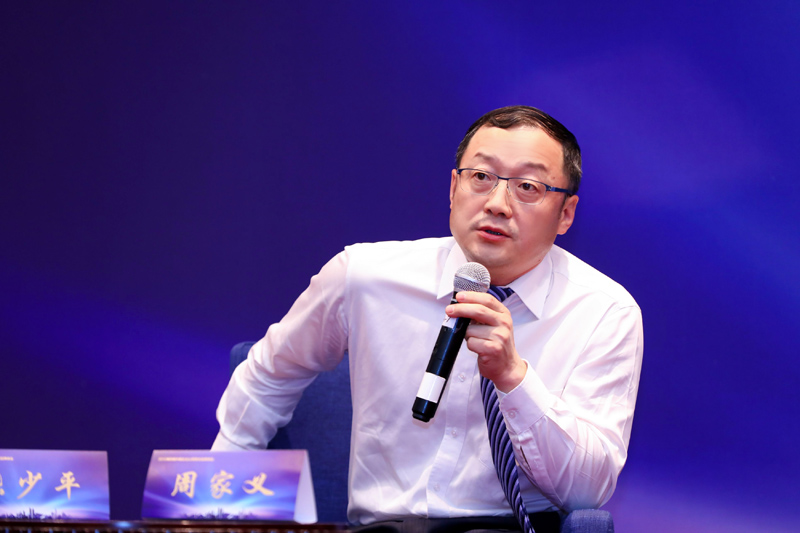 周家义副总经理演讲.JPG