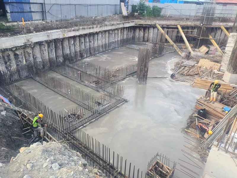 沙巴里卡斯项目地下室最后一仓浇筑完成.JPG