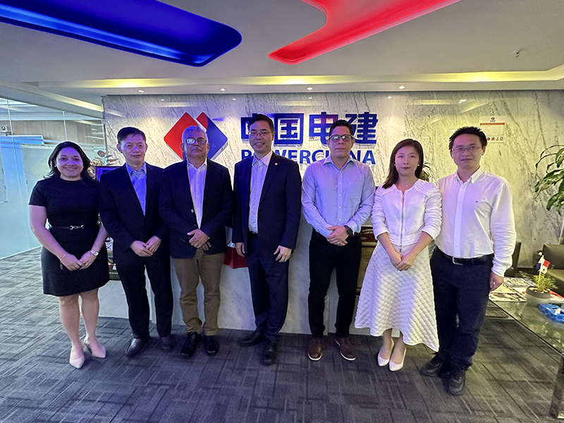 与大坝委员会秘书长会见.jpg
